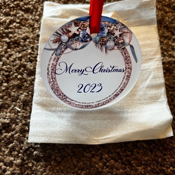 HANDMADE 3 in glass ornaments - Picture 4 of 5